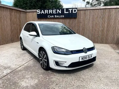 Used VW Golf VII GTE 2016 White Hatchback