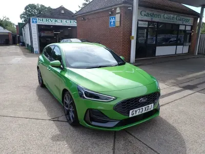 Used Ford Focus ST 280 HP (205 kW) 2023 Green Hatchback