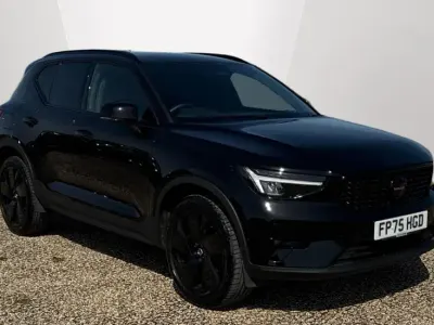 Used Volvo XC40 Plus 163 HP (119 kW) 2025 Black SUV