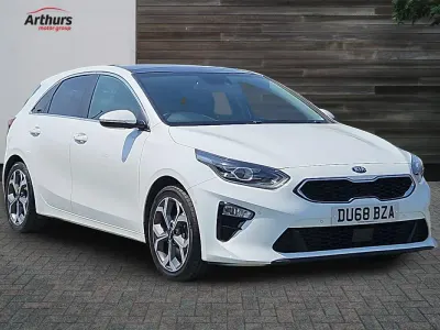 Used Kia Ceed First Edition 140 HP (102 kW) 2018 White Hatchback
