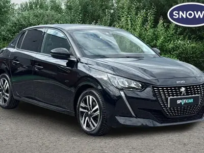 Używany Peugeot 208 Allure Premium 102 KM (75 kW) 2022 Czarny Hatchback