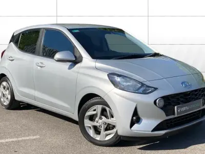 Gebraucht Hyundai i10 SE 67 PS (49 kW) 2022 Silber Kleinwagen