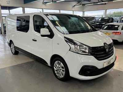 Used Renault Trafic 2015 White MPV