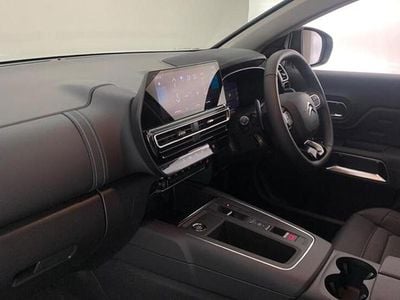White New 2025 Citroën C5 Aircross SUV | £22,032 (Good price)