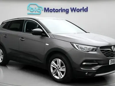 Używany Vauxhall Grandland X Business Edition 131 KM (96 kW) 2021 SUV