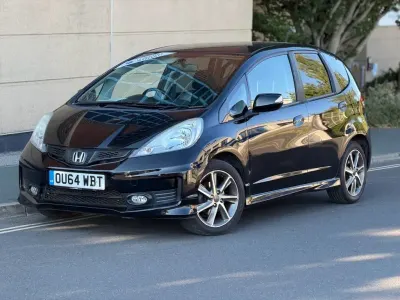 Used Honda Jazz SI 99 HP (72 kW) 2014 Black Hatchback