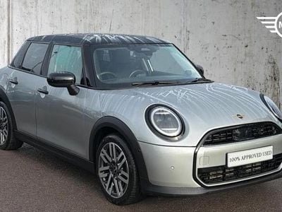 Used Mini Cooper Hatch 156 HP (114 kW) 2024 Melting silver iii Hatchback