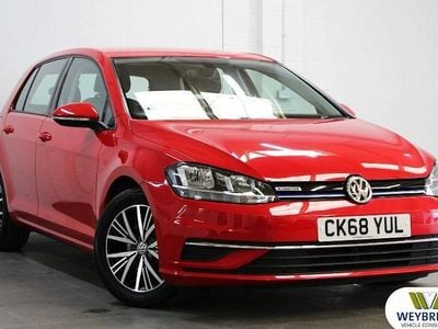 Used VW Golf VII SE 131 HP (96 kW) 2018 Red Hatchback