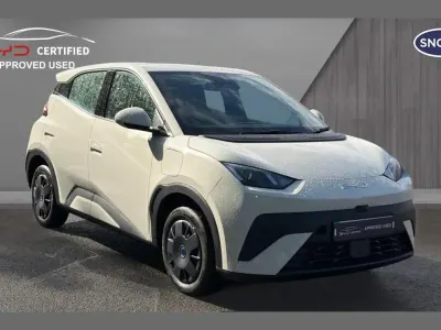 Nuevo BYD Dolphin Surf Active 64 kW (88 CV) 2026 Blanco Utilitario