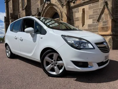 Used Vauxhall Meriva 2015 White MPV