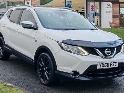 White Used 2016 Nissan Qashqai Tekna SUV | £8,995 (Fair price)