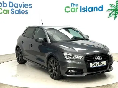 Usado Audi A1 Sportback Black Edition 125 HP (91 kW) 2018 Cinzento Citadino