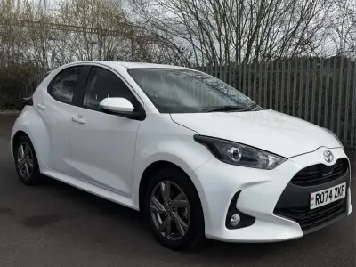 Used Toyota Yaris 116 HP (85 kW) 2024 White Hatchback