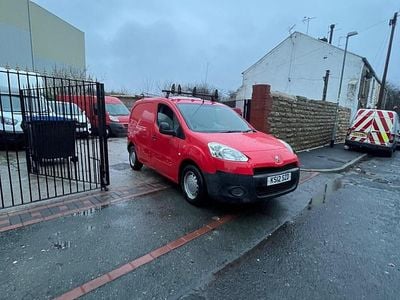 Used Peugeot Partner S 2012 Red MPV