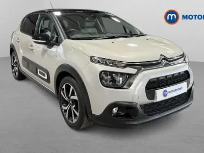 Used Citroën C3 PureTech 83 HP (61 kW) 2024 Beige Hatchback