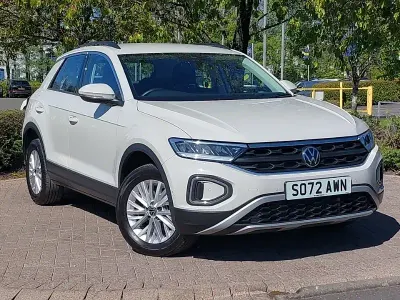 Begagnad VW T-Roc Life 150 HK (110 kW) 2023 Grå SUV