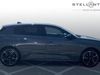 Peugeot e-308