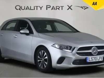 Używany Mercedes A180 SE 136 KM (100 kW) 2020 Srebrny Hatchback