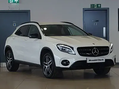 Used Mercedes GLA180 Urban 122 HP (89 kW) 2018 White SUV