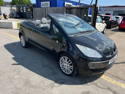 Używany Mitsubishi Colt 2008 Czarny Kabriolet