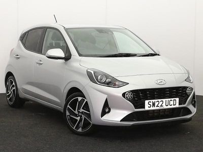 Usado Hyundai i10 Premium 67 HP (49 kW) 2022 Prateado Citadino