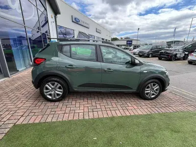 Used Dacia Sandero Expression 2024 Green Hatchback
