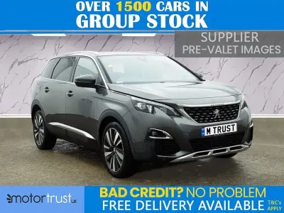 Usado Peugeot 5008 Premium 130 HP (95 kW) 2019 Cinzento SUV