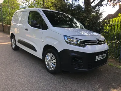Used Citroën Berlingo 100 HP (73 kW) 2023 White MPV