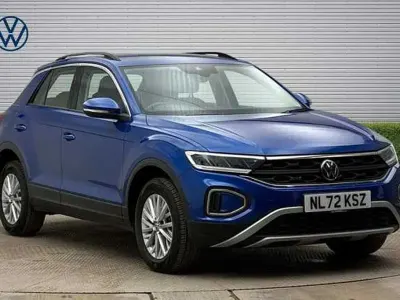 Used VW T-Roc Life 150 HP (110 kW) 2022 Blue SUV