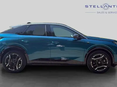 Used Peugeot e-3008 GT 152 kW (207 HP) 2025 Blue SUV