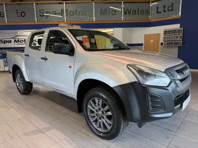 Begagnad Isuzu Pick up