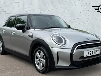 Used Mini Cooper Classic 134 HP (98 kW) 2024 Silver Hatchback