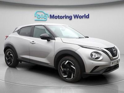 Usado Nissan Juke N-Connecta 114 HP (83 kW) 2023 Prateado SUV