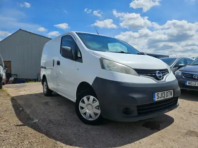 Used Nissan NV200 SE 2013 White MPV