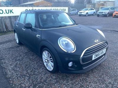 Black Used 2016 Mini Cooper D Hatch Hatchback | £5,995 (Fair price)