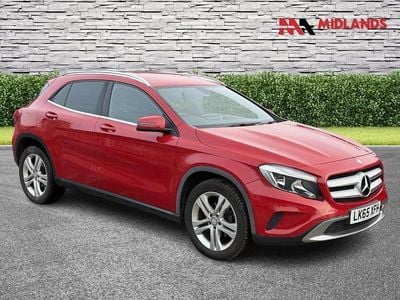 Used Mercedes GLA200 136 HP (100 kW) 2015 Red SUV