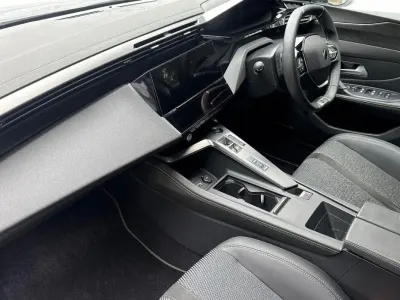 Used Peugeot 308 SW GT 134 HP (98 kW) 2025 White Estate