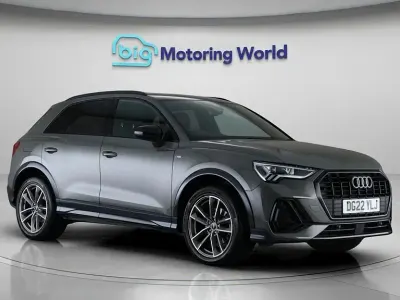 Używany Audi Q3 Black Edition 150 KM (110 kW) 2022 Szary SUV