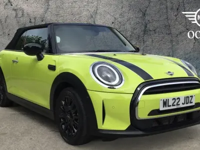 Used Mini Cooper Classic 134 HP (98 kW) 2022 Yellow Hatchback