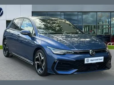 Used VW Golf VIII R-line 147 HP (108 kW) 2025 Blue Hatchback
