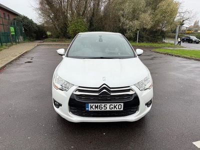 Used DS Automobiles DS4 120 HP (88 kW) 2015 White Hatchback