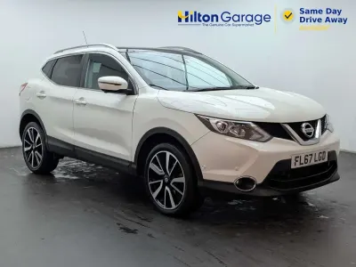 Second-hand Nissan Qashqai Tekna 2017 Alb SUV