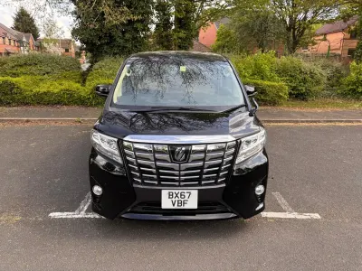 Begagnad Toyota Alphard 2026 Svart Minibuss