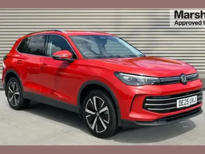Used VW Tiguan Elegance 200 HP (147 kW) 2025 Red SUV
