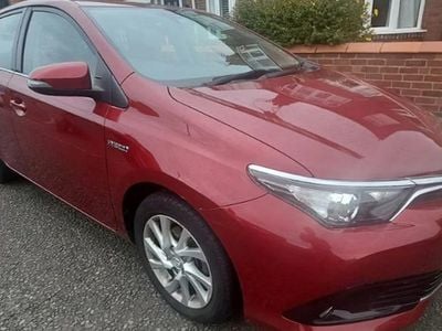 Toyota Auris Hybrid
