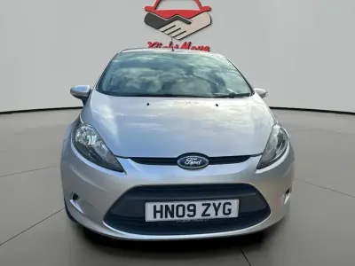 Usado Ford Fiesta Style 82 HP (60 kW) 2009