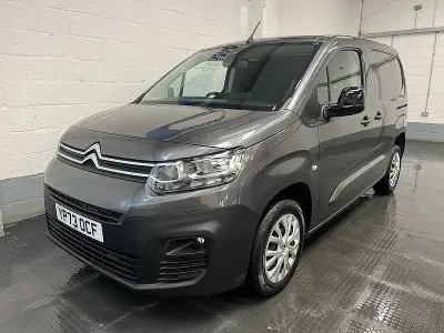 Used Citroën Berlingo 100 HP (73 kW) 2023 Grey MPV