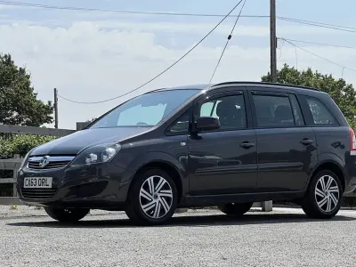 Used Vauxhall Zafira 115 HP (84 kW) 2013 Grey MPV