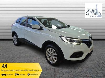 White Used 2019 Renault Kadjar Play SUV | £7,995 (Fair price)