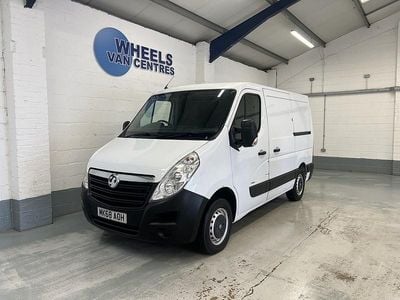 Second-hand Vauxhall Movano 110 CP (80 kW) 2019 Alb Monovolum
